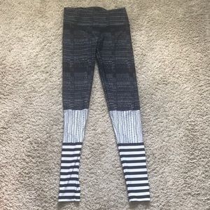 Onzie printed leggings